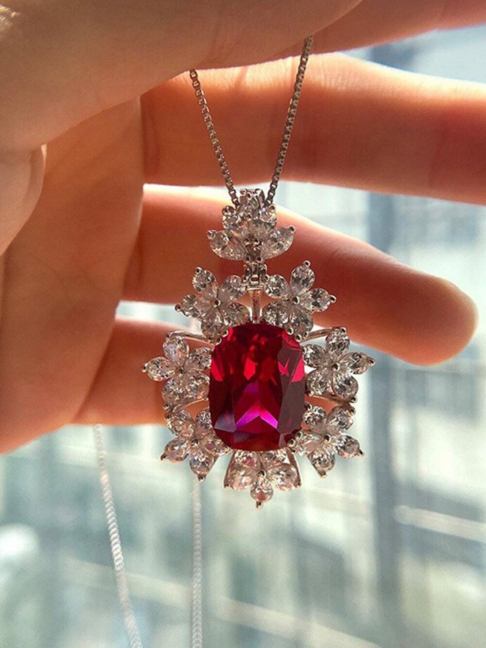 Vintage Necklace Red Luxury